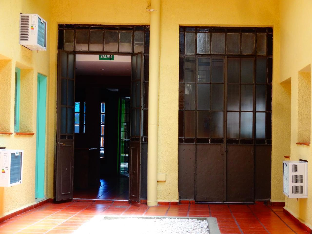 Black Sheep International Hostel Mendoza Exterior foto